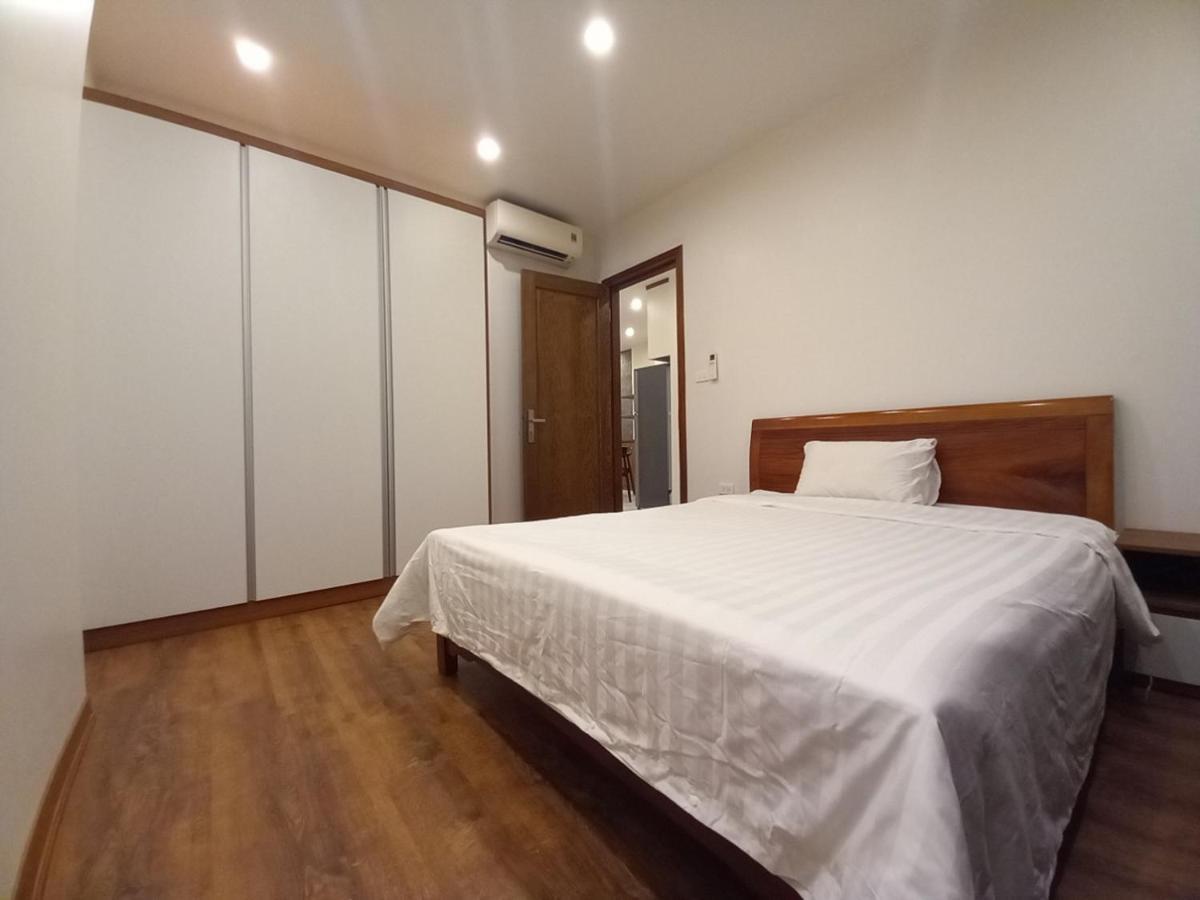 Luxe Paradise Trinh Cong Son *