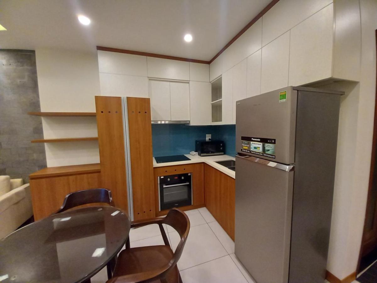 Luxe Paradise Trinh Cong Son *