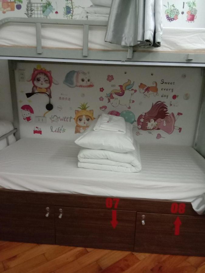 High Five Hostel