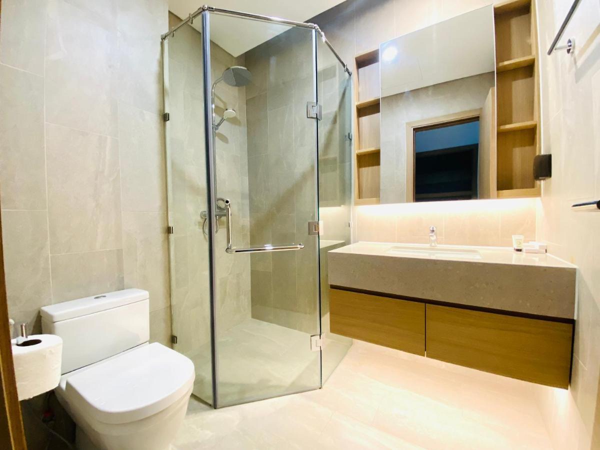 Lancaster Luminaire - 1152 Lang Street Apartment