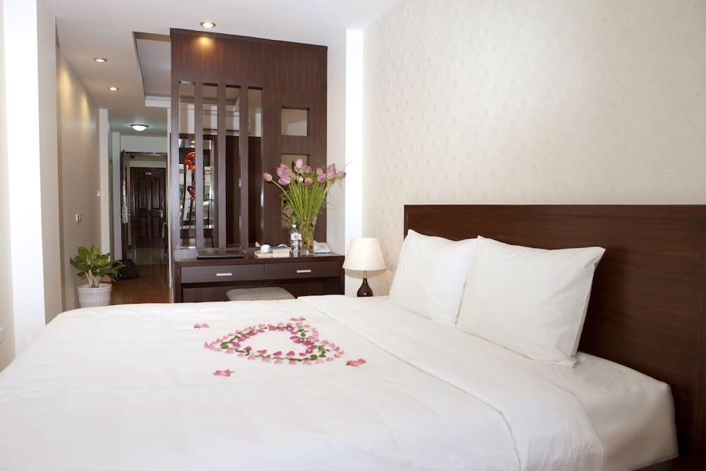 Hotel Rising Dragon Legend