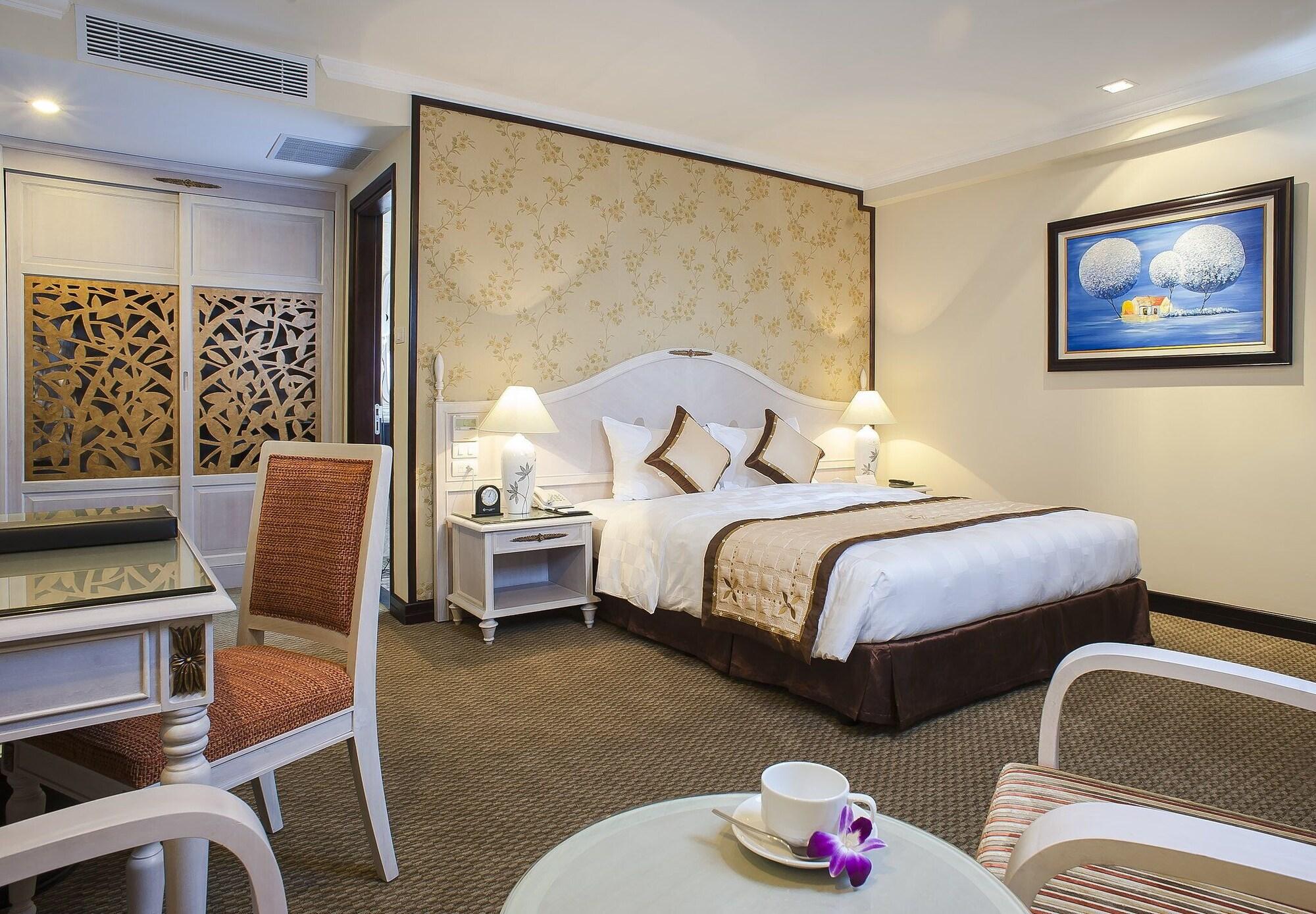 Hotel Chalcedony Grand Hanoi