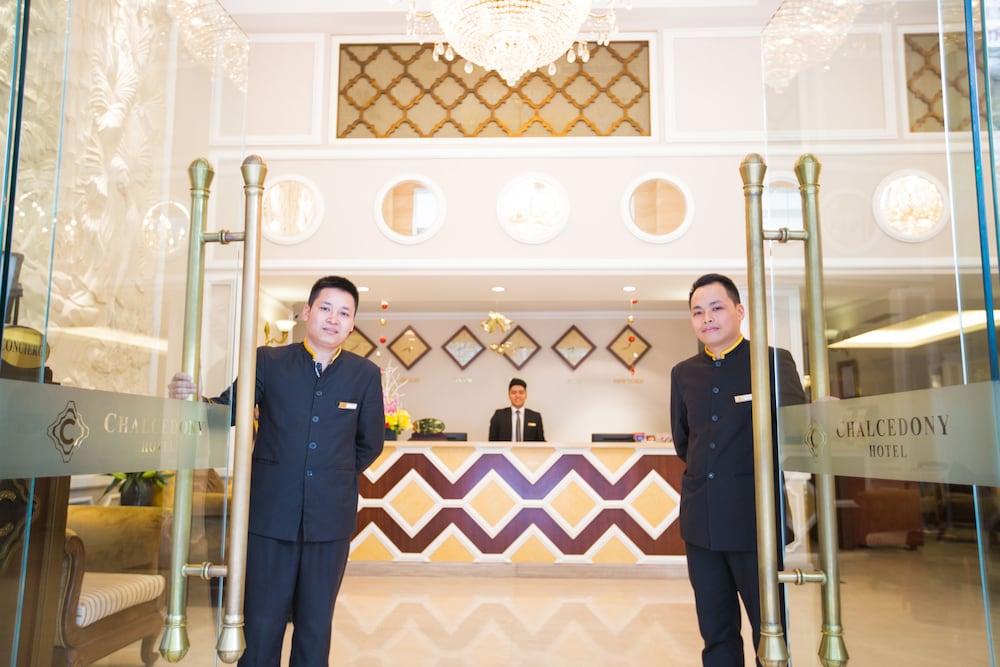 Hotel Chalcedony Grand