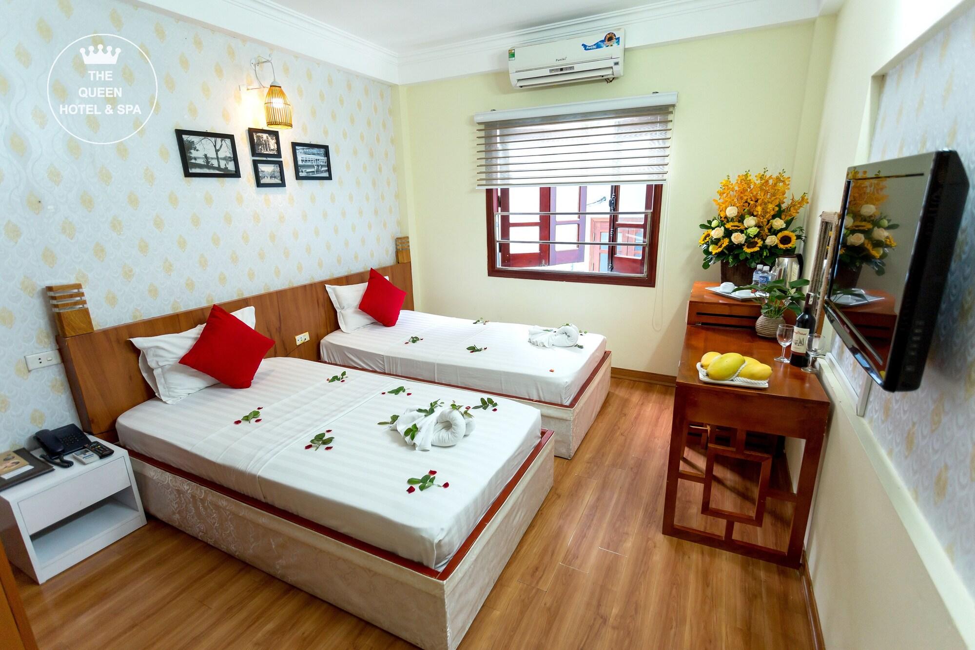 Hotel The Queen & 3*