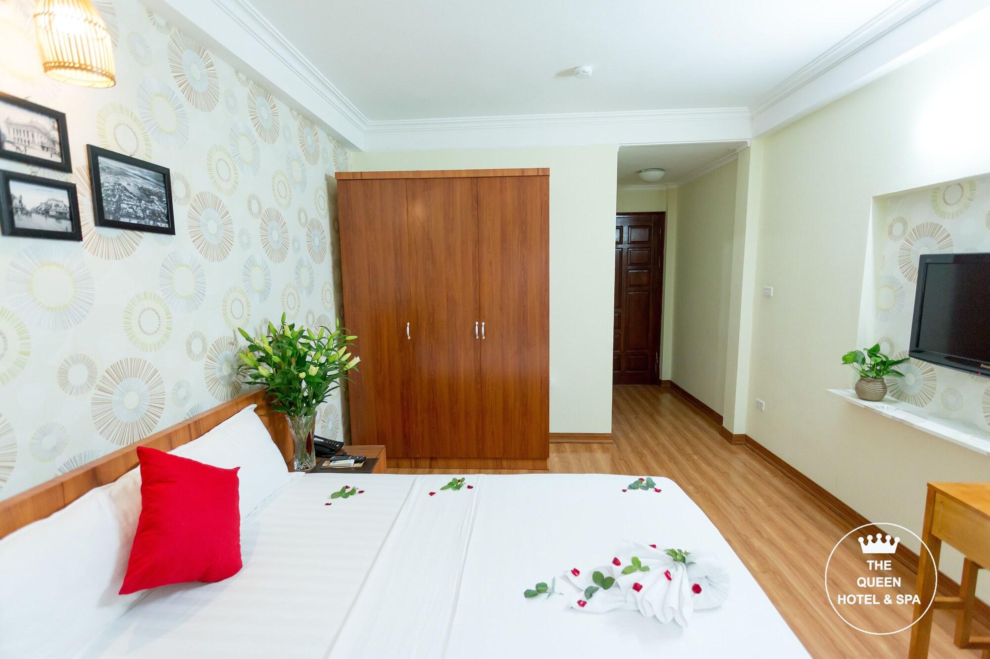 Hotel The Queen & 3*