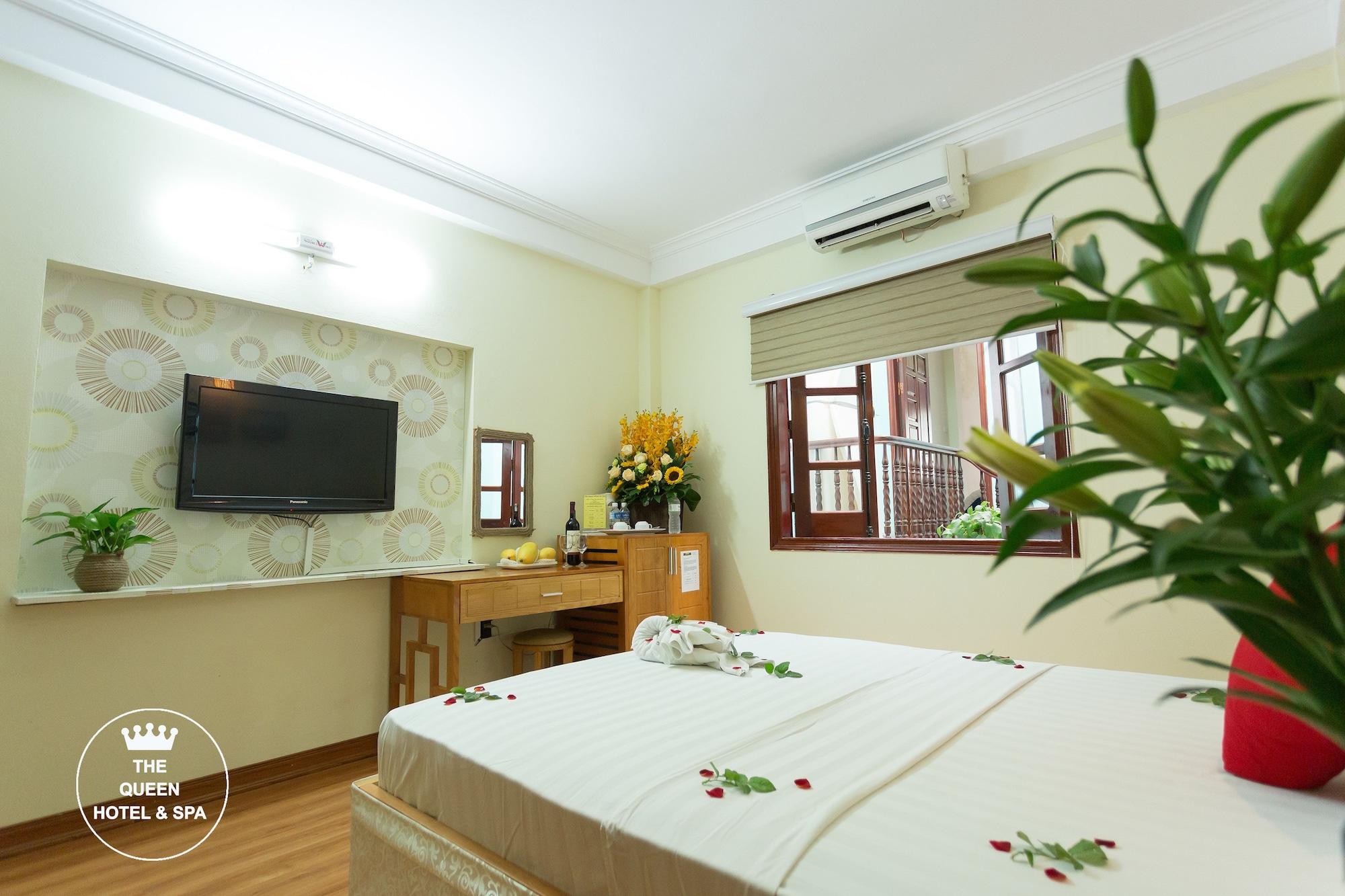 Hotel The Queen & 3*