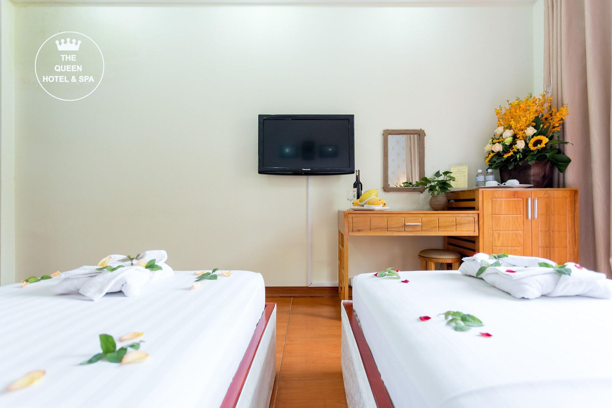 The Queen & 3* Hanoi