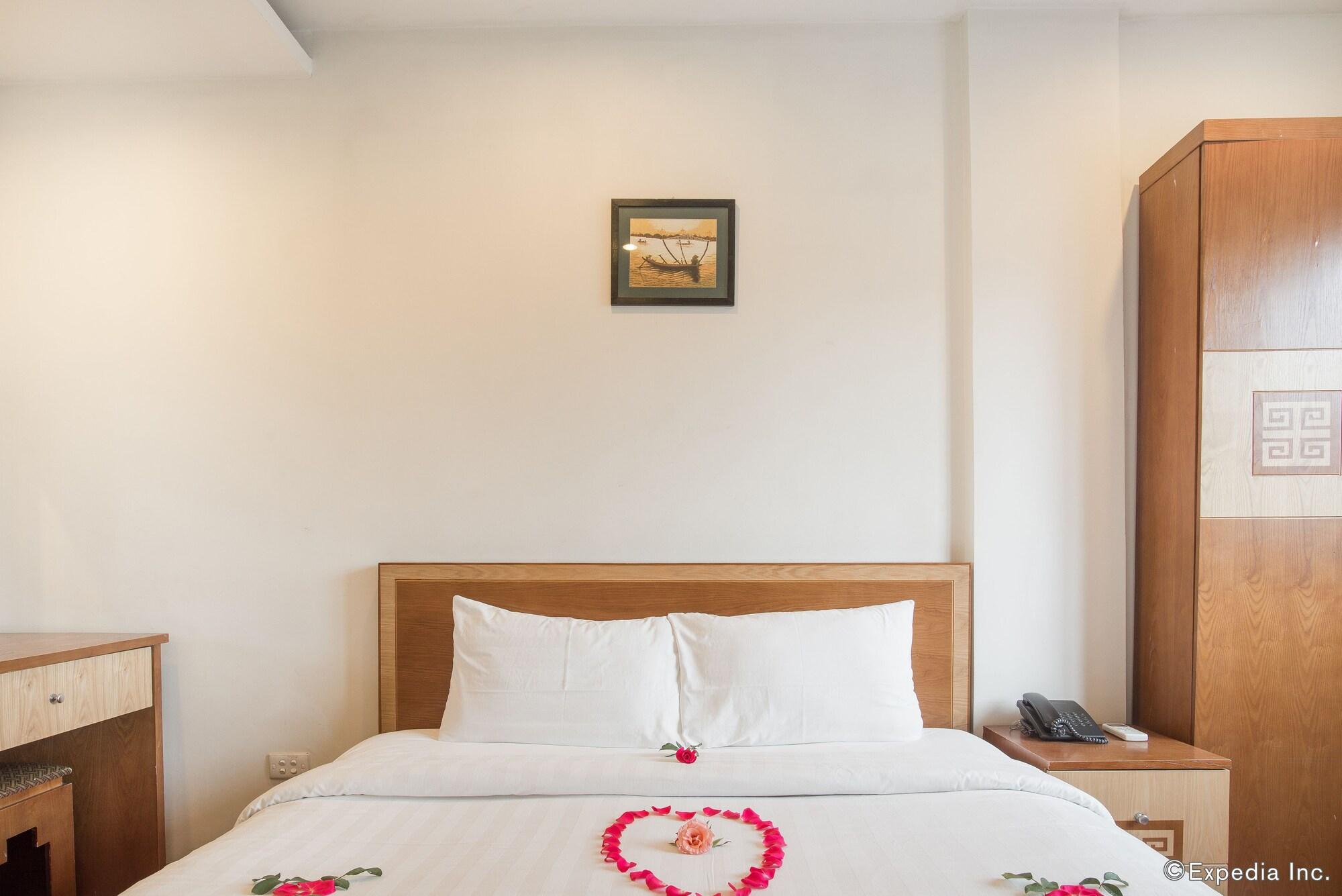 Charming 2* Hanoi