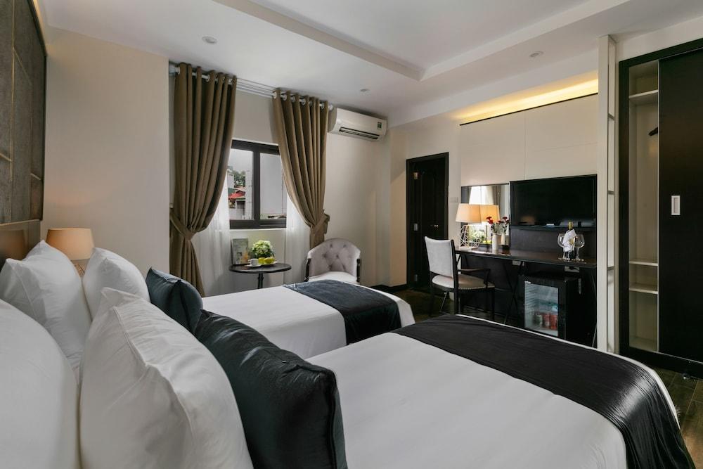 La Sante & 4* Hanoi