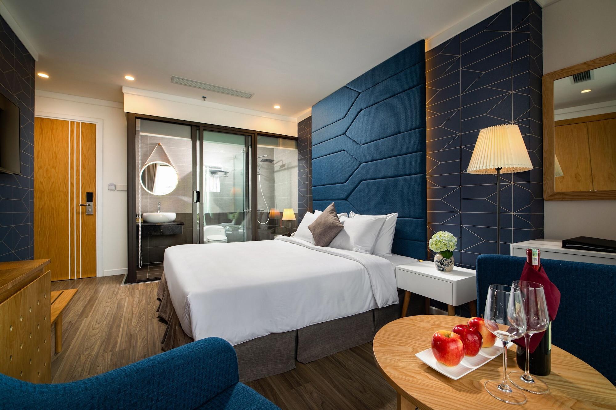 Khách sạn Khách Sạn&spa De Legend 4*