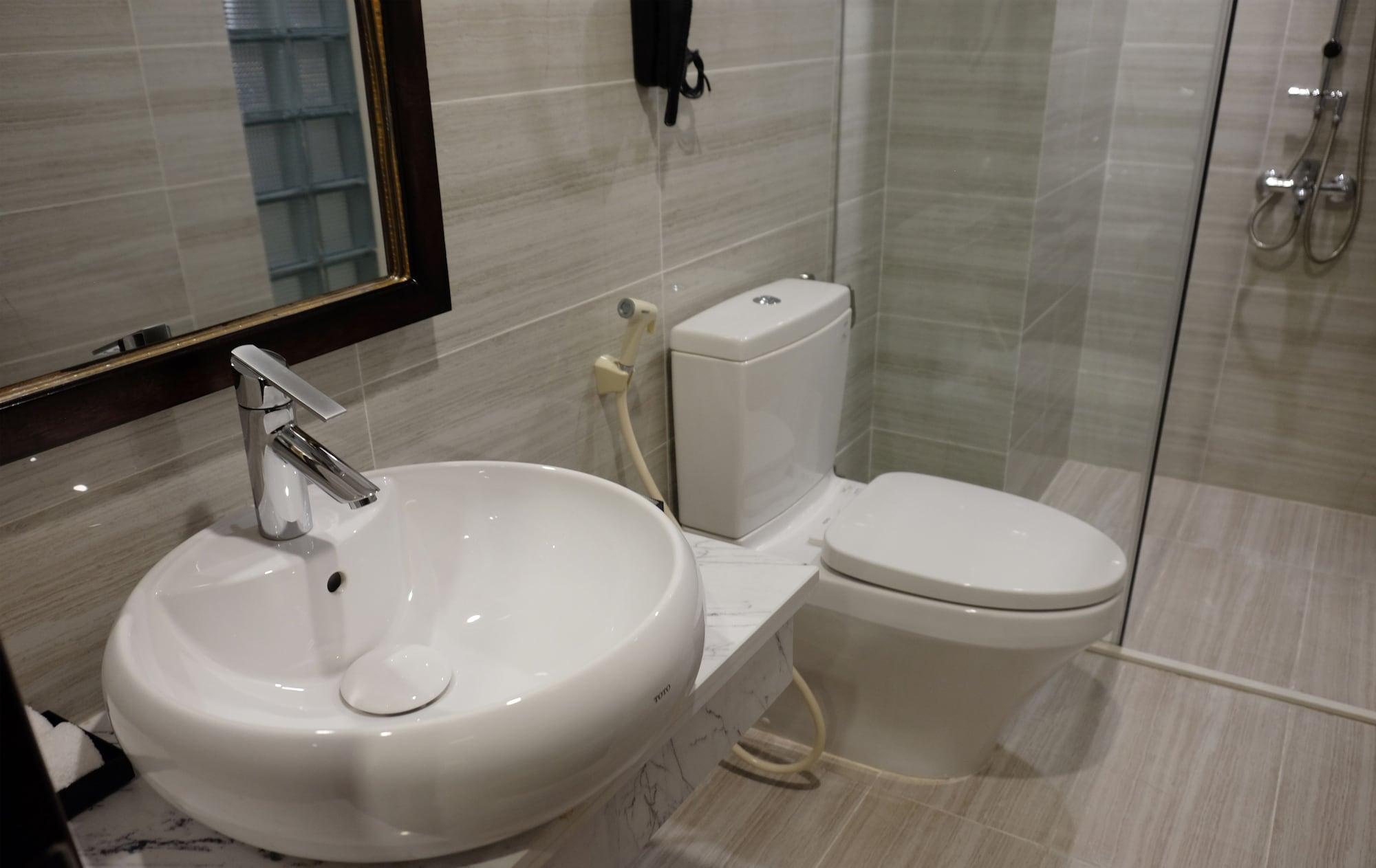 Hotel Inearth 3*