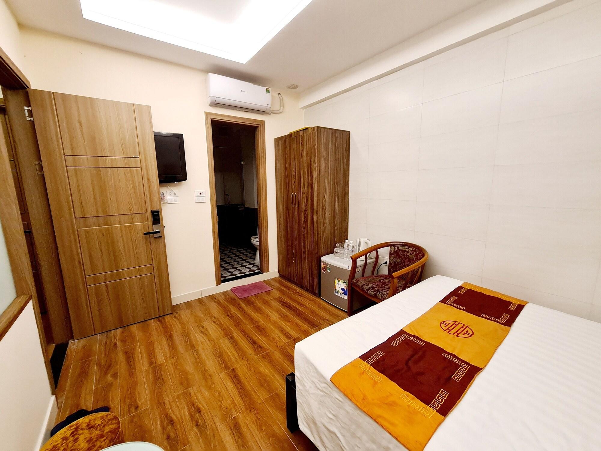 Urban Alley Hotel