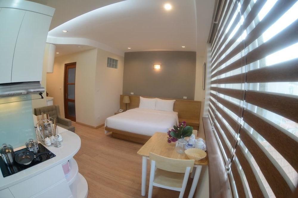 Hotel Canary & 3*