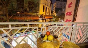 Cristina Center & Hotel 3*