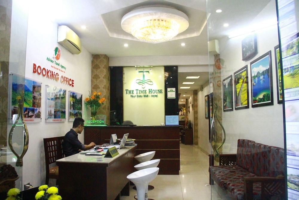 Cristina Center & Hotel