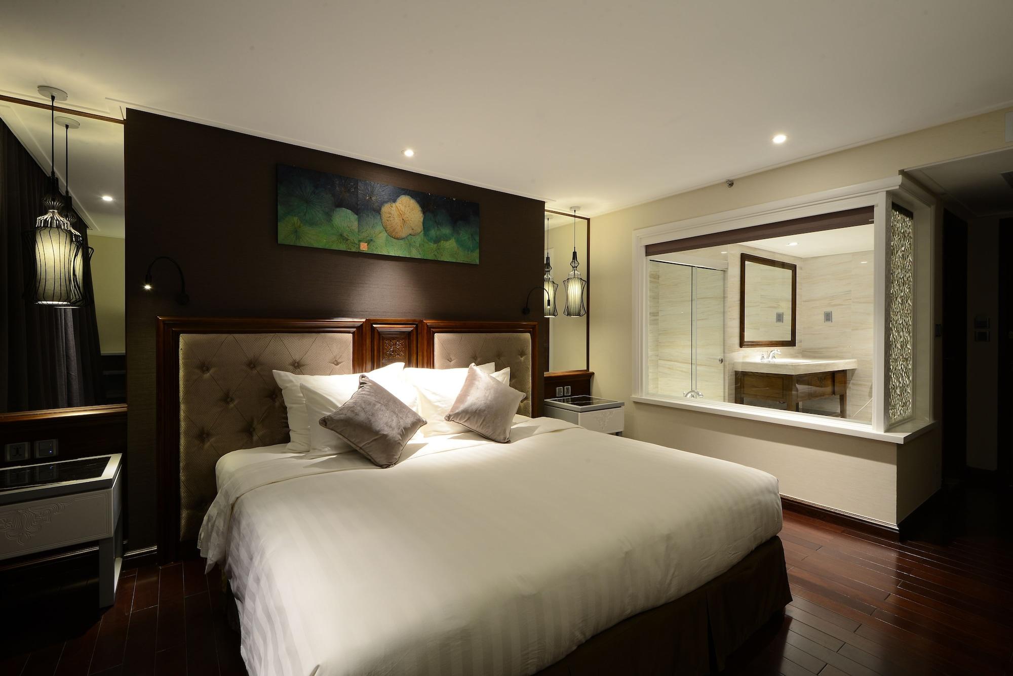 Hotel The Chi Boutique Hanoi