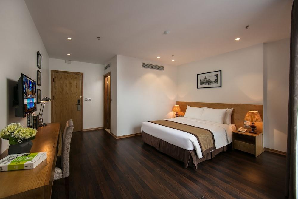 Hotel Paon & 4*