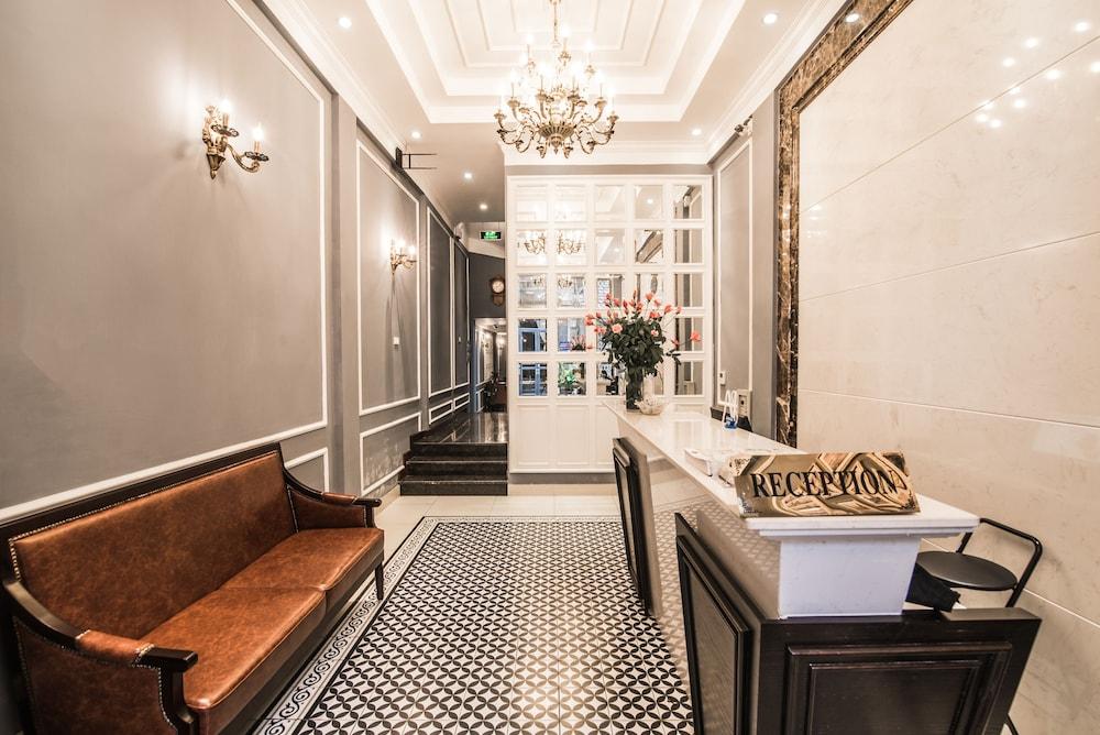 Crystal Pearl Hotel 3*