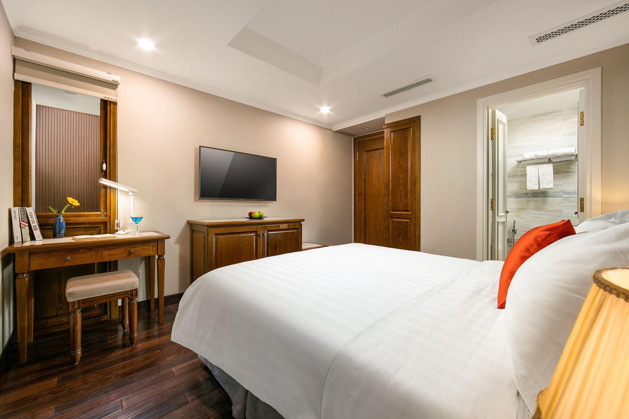 Hotel Dalvostro Valentino & Hanoi