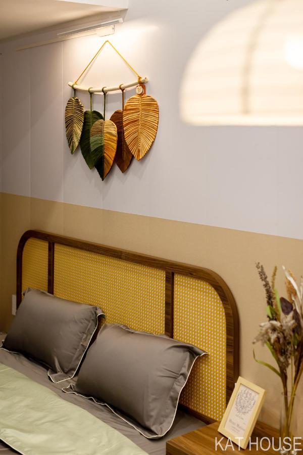 3 Bedrooms With Lots Of Natural Light, Old Quarter Apartment Hanoi