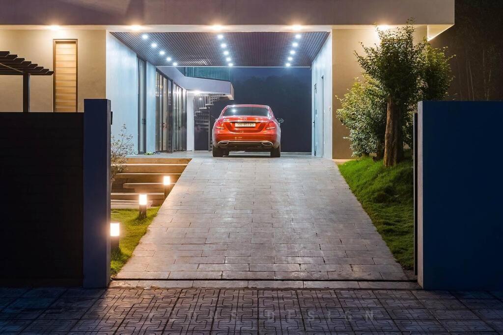 Lala Ba Vi 1.000m² - View Ho, Be Boi Rieng Villa