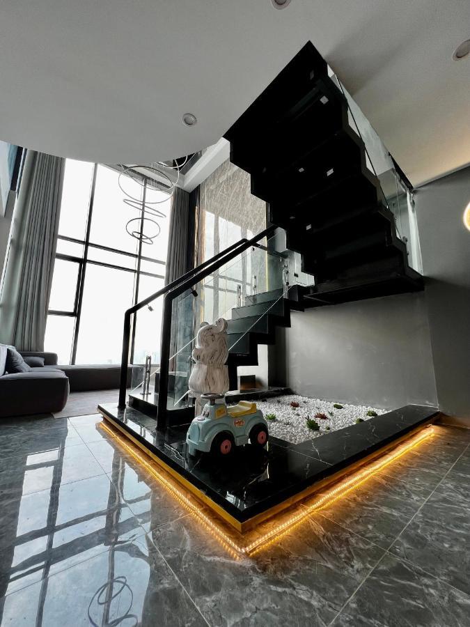 Night Star Penhouse Duplex Apartment