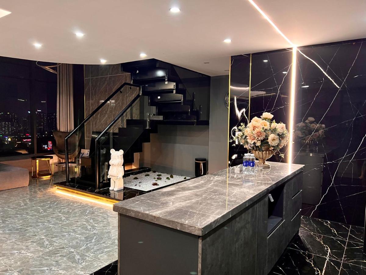 Night Star Penhouse Duplex Apartment Hanoi