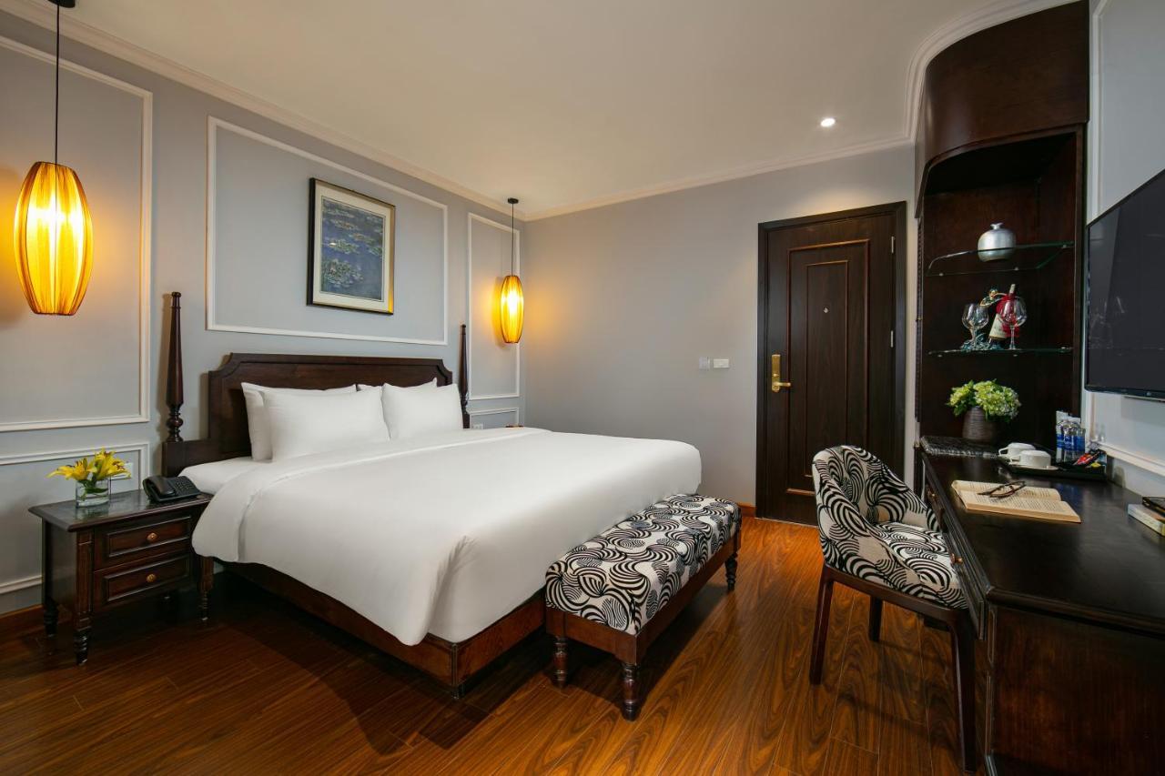 Salute Premium Hotel & Spa 4* Hanoi