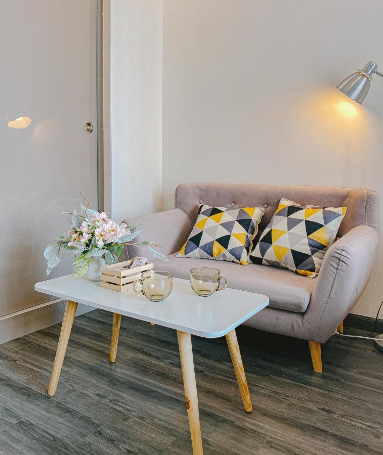 Grey -r103 Vinhomes Ocean Park-gia Lam-ha Noi Aparthotel