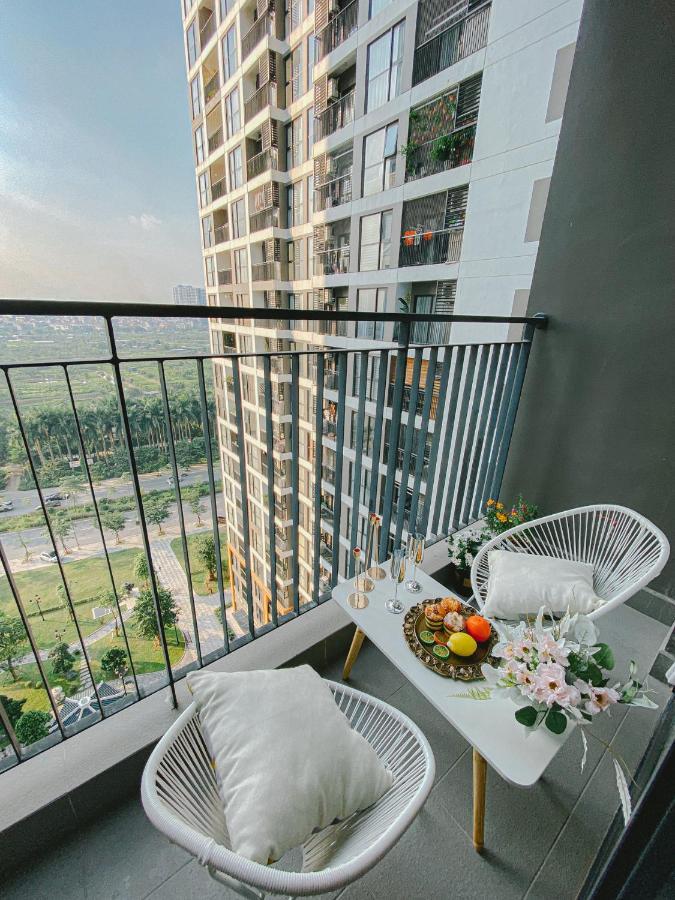 Grey -r103 Vinhomes Ocean Park-gia Lam-ha Noi Aparthotel Hanoi