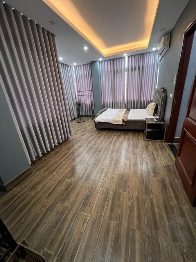 Khách sạn Khach Sạn Nam &hoanganh 3*