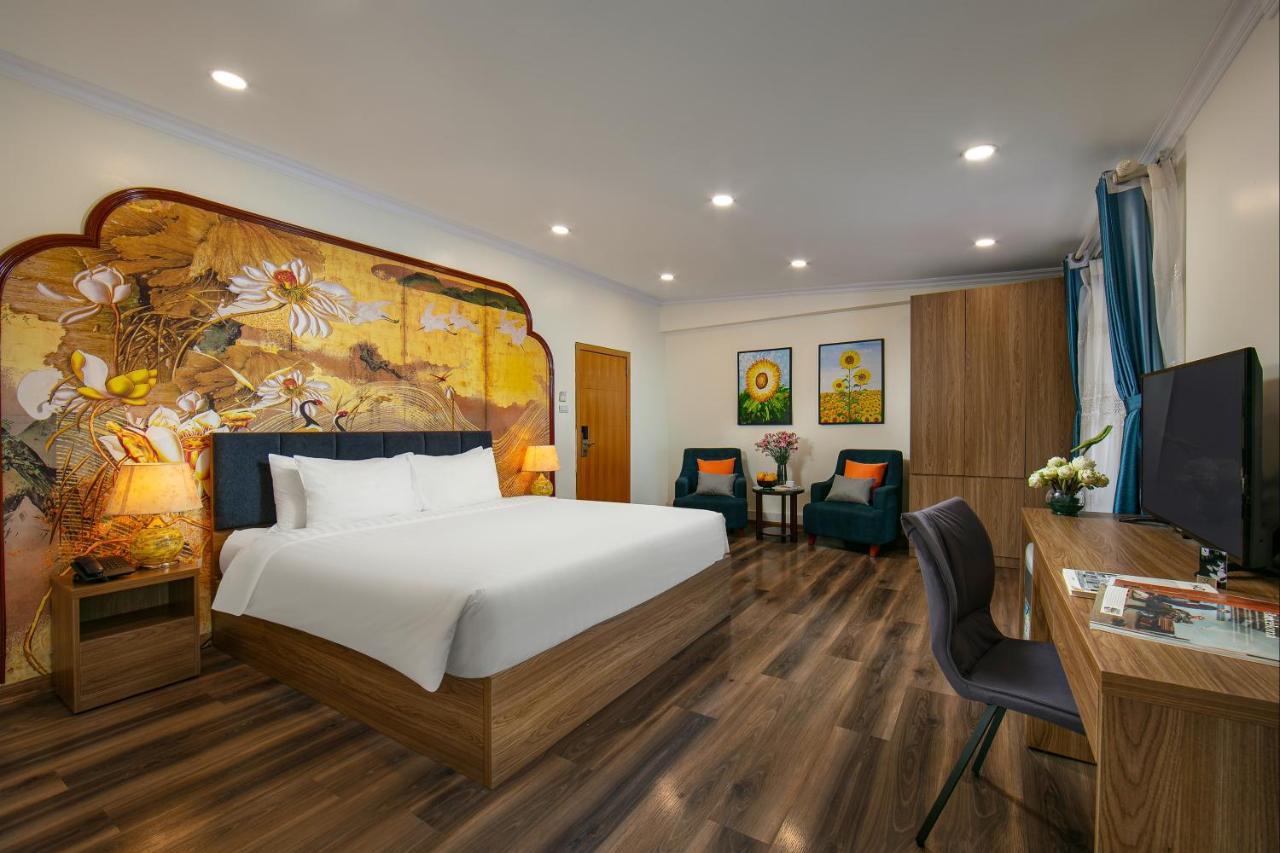 The Sono Hotel 3*