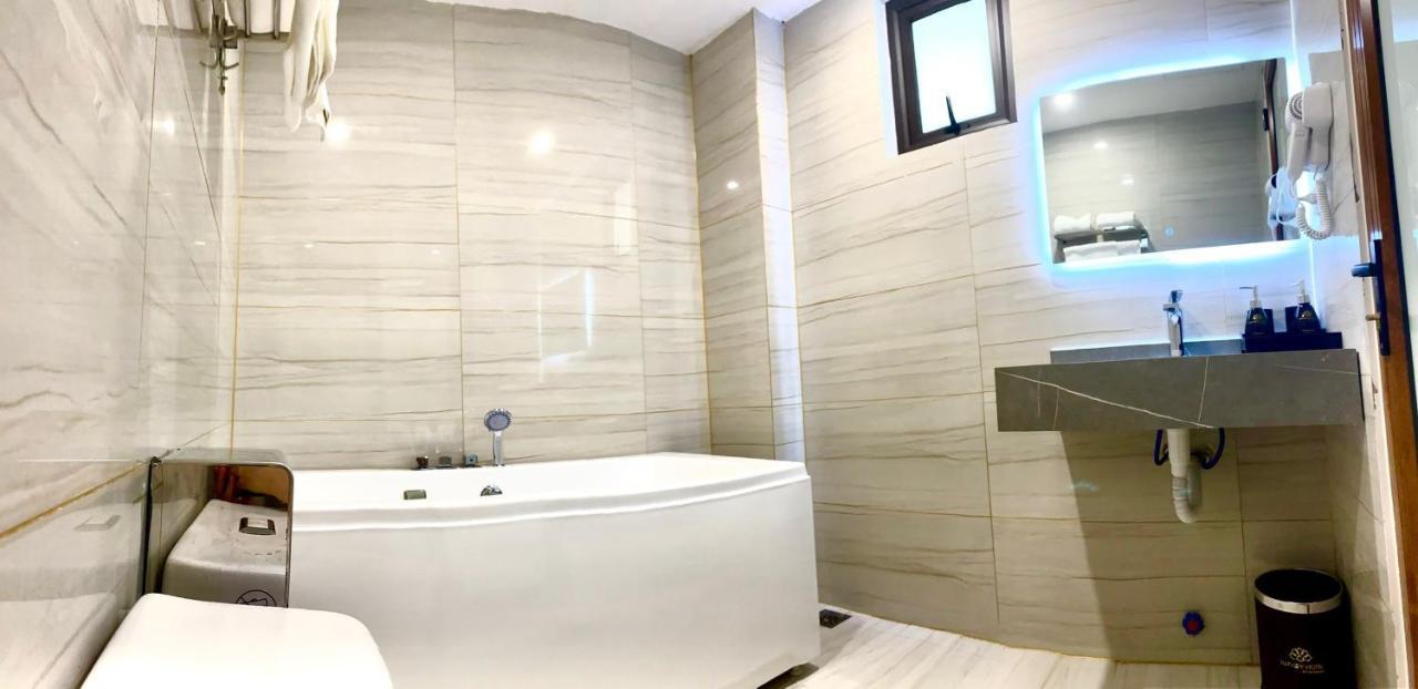 Luxtel Ngoai Giao Doan Hotel