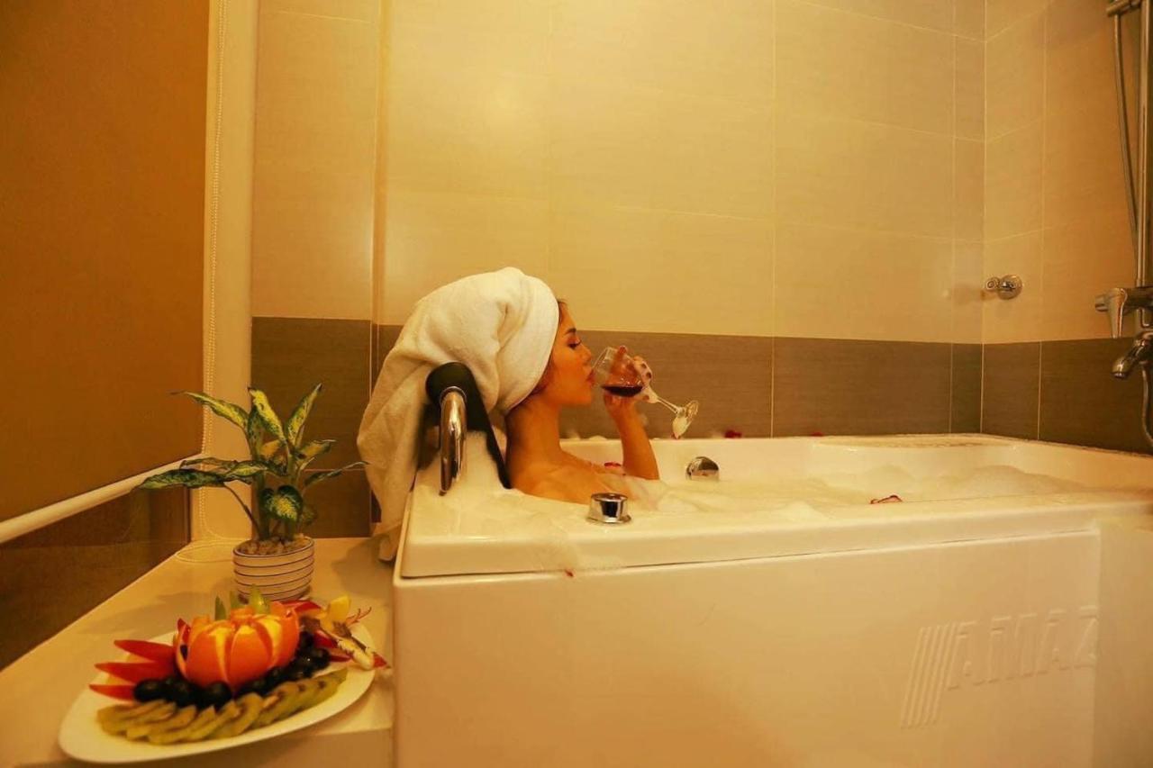 Hotel Luxtel Ngoai Giao Doan