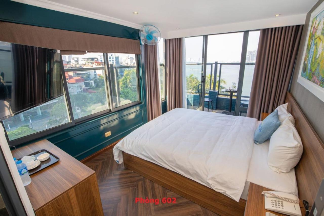 View 3*