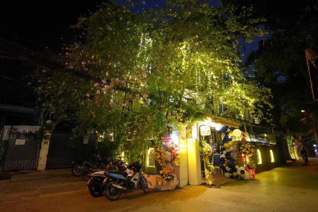 Musketeers Hanoi
