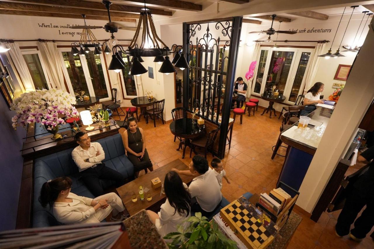 Musketeers Hanoi
