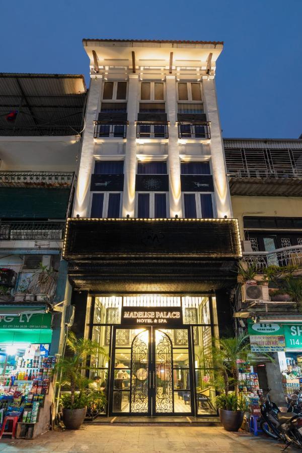 Hotel Madelise Palace & Travel