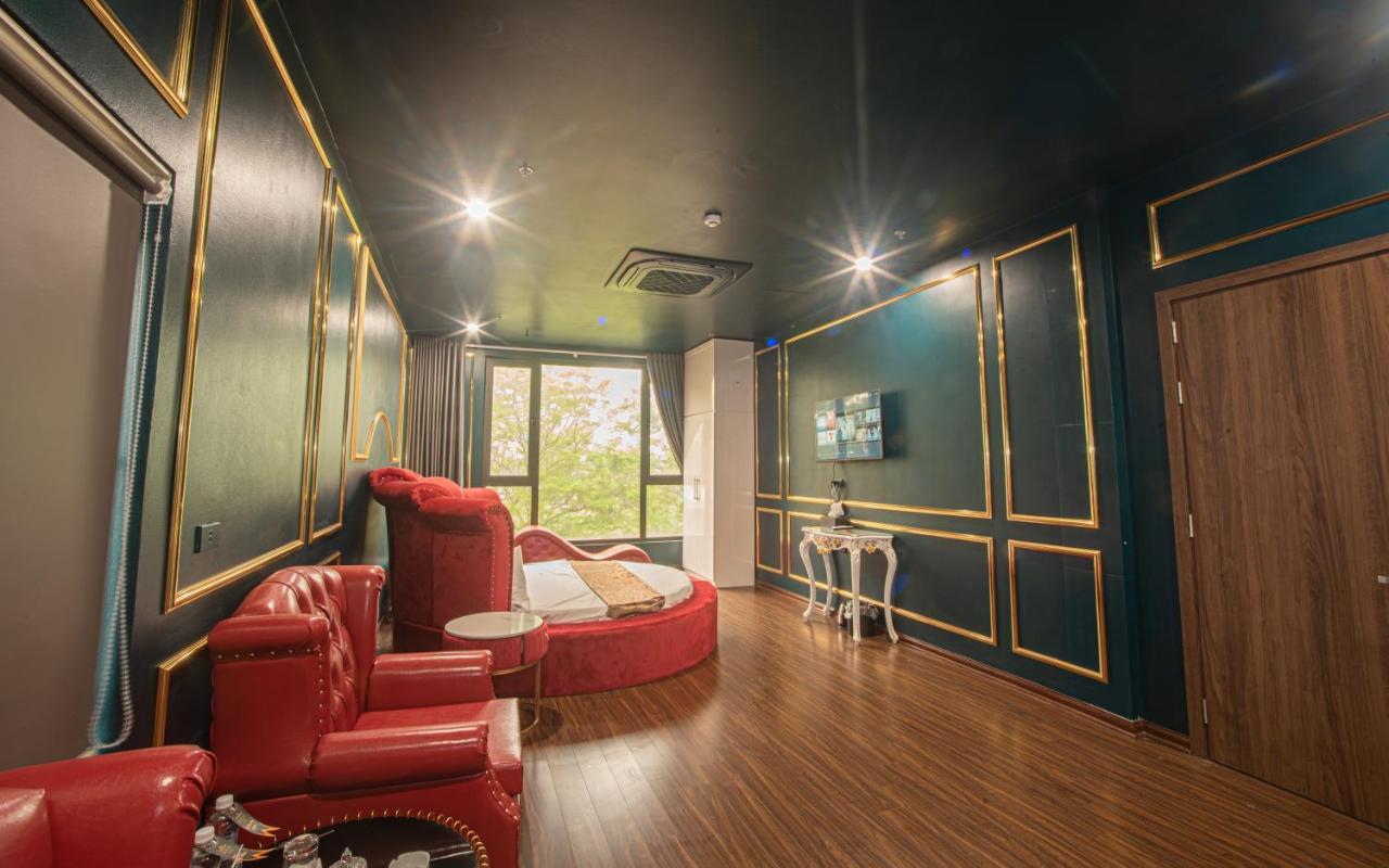 Royal & Hotel 3*