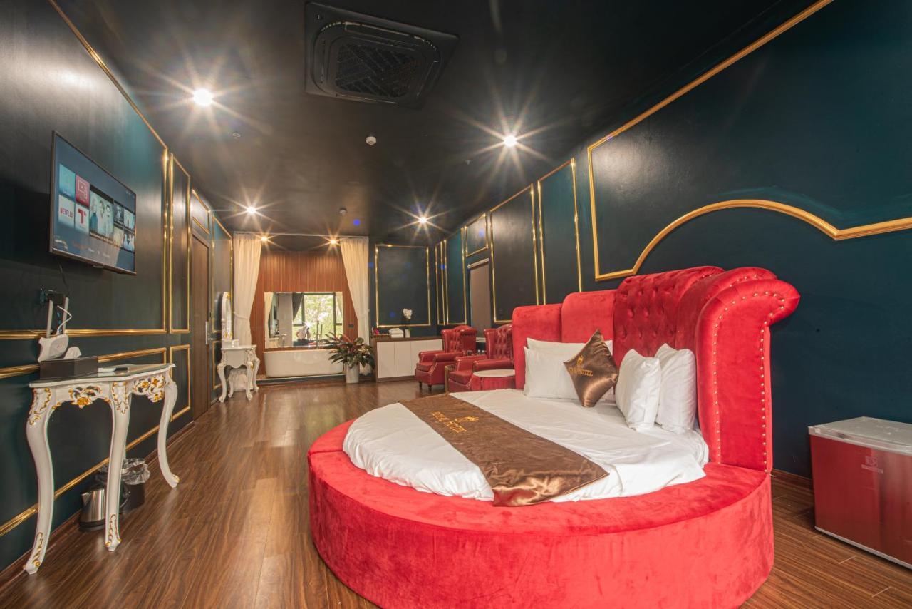 Royal & 3* Hanoi