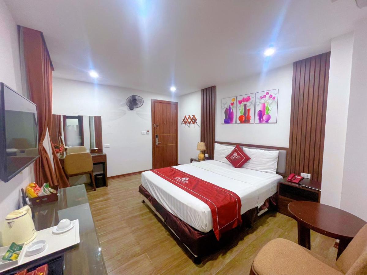 Rosy Trung Yen * Hanoi