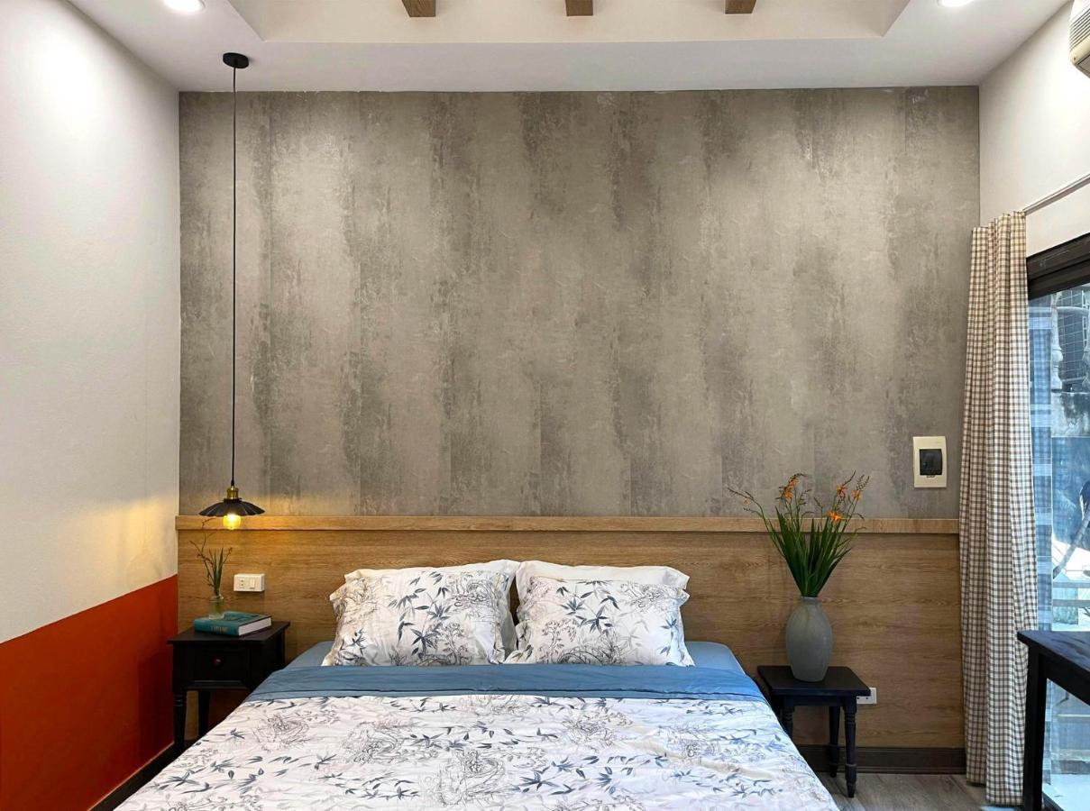 Sora Hoan Kiem 3 Bedrooms 3 Balconies Apartment *