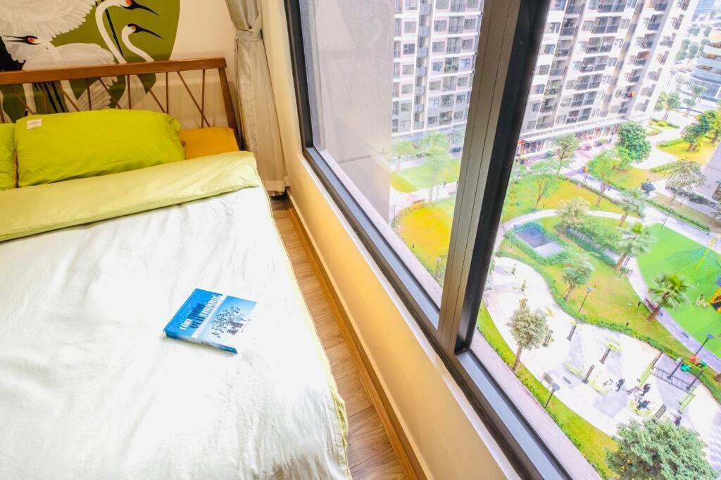Shin's Corner-1 Bed 40m2 At Vinhomes Ocean Park