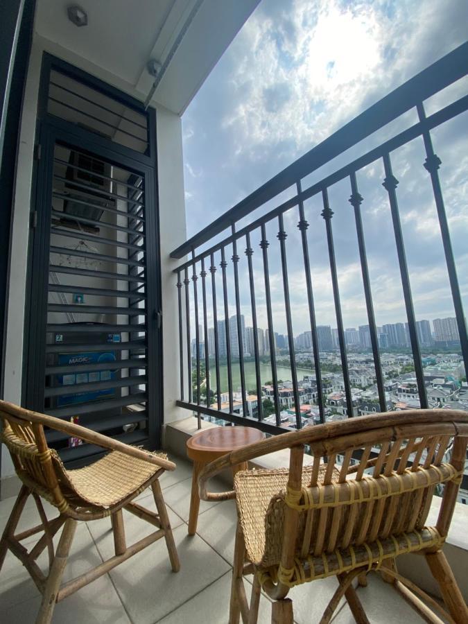 Vinhomes Bay Me Tri * Hanoi