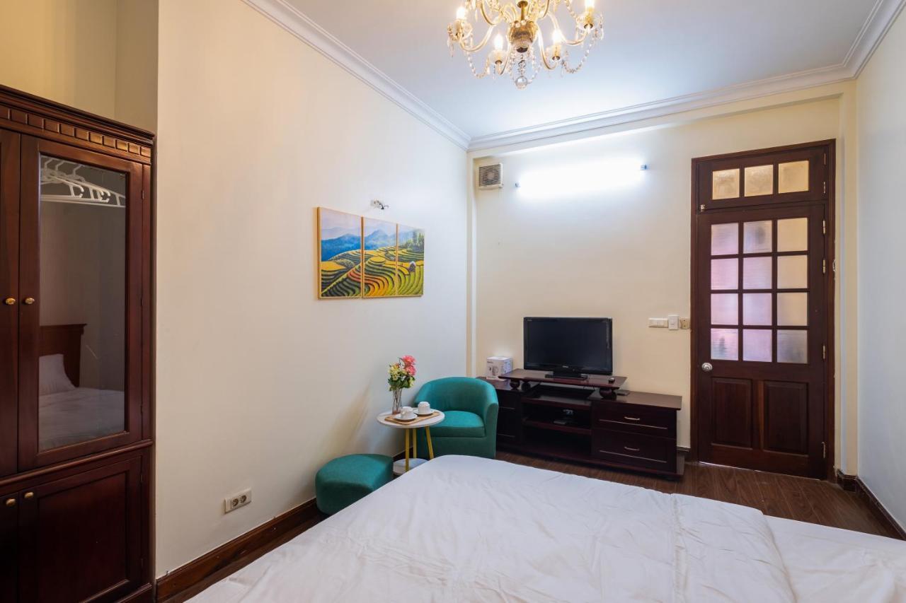 Ngoi Nha Dep Va Tien Nghi 4 Phong Ngu Tai Trung Tam Ha Noi