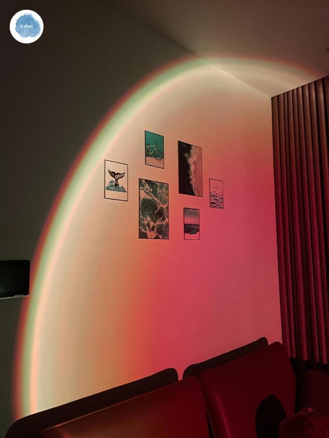 It Dust 1 - The Ocean Apartment *
