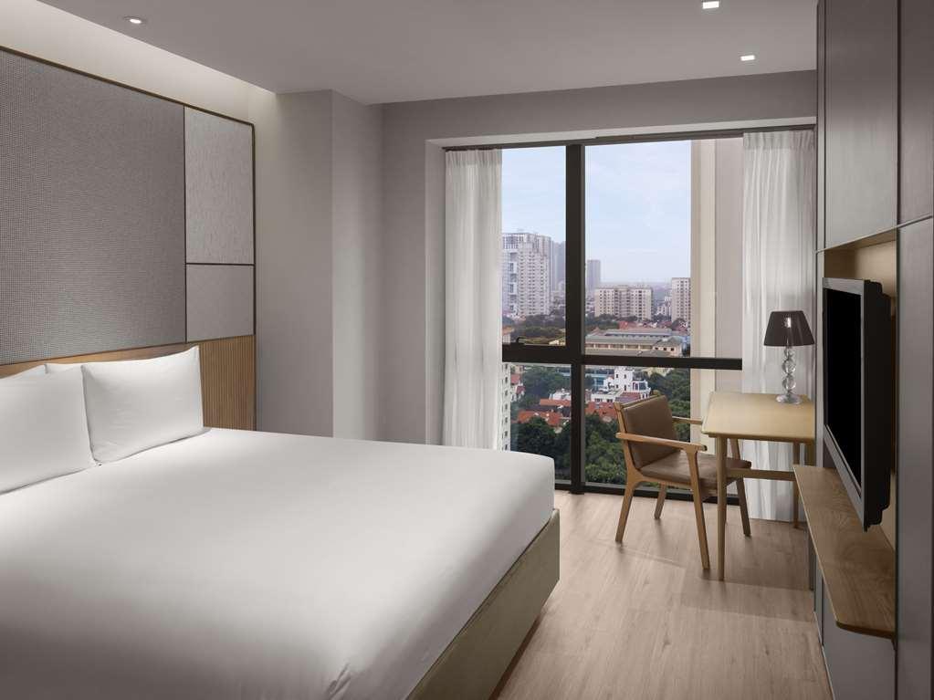 Hotel Sheraton West 5*