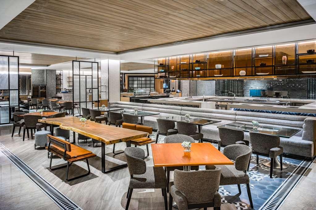 Hotel Sheraton West 5*