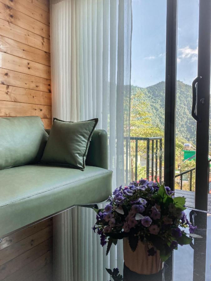 Bach Xanh House Venuestay Homestay *