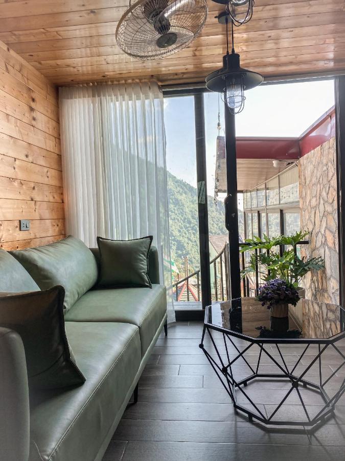 Bach Xanh House Venuestay Hanoi